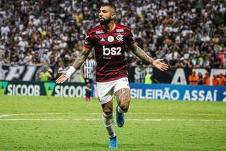 Gabigol comemora gol na vitória do Flamengo por 3 a 0 sobre o Ceará
