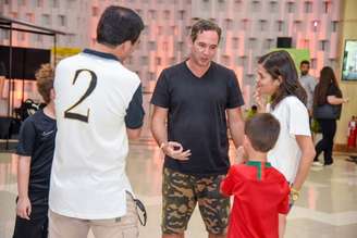 Caio Ribeiro é o organizador do Caioba Soccer Camp, evento que reúne crianças e ex-craques (Foto: Divulgação)
