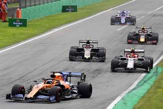 Sainz quer que McLaren volte mais forte após abandonos consecutivos