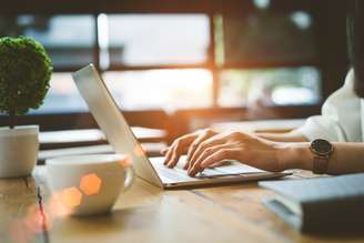 Ambiente de trabalho interfere no modo como trocamos energia