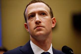 Presidente do Facebook, Mark Zuckerberg, perante comitê do Congresso dos Estados Unidos, em Washington. 11/4/2018. REUTERS/Leah Millis