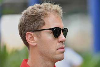 Ferrari divulga declaração sobre reunião de Vettel e Binotto