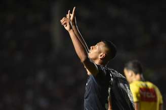 Tailson marca e garante a vitória do Santos por 1 a 0 sobre o Vasco
