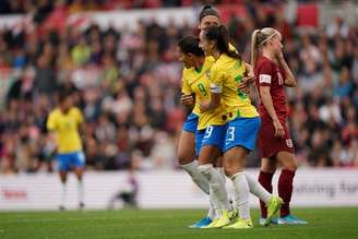 Debinha brilhou na vitória do Brasil sobre a Inglaterra (Daniela Porcelli/CBF)