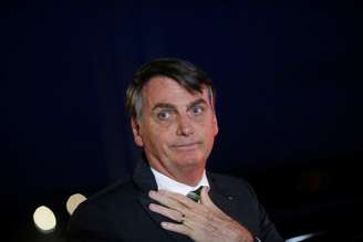 Bolsonaro recua após confirmar ação criminosa em vazamento de óleo