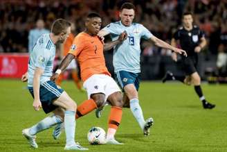 Holanda bateu a Irlanda do Norte nesta quinta-feira por 3 a 1 (Foto: KOEN VAN WEEL/ANP/AFP)