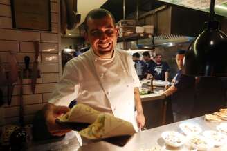 O chef Jefferson Rueda durante o evento Porco Mundi no Restaurante Casa do Porco em São Paulo