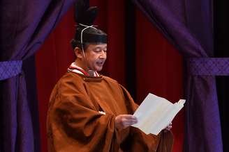 Imperador do Japão, Naruhito, discursa durante cerimônia de entronização n Palácio Imperial, em Tóquio
22/10/2019 Kazuhiro Nogi/Pool via REUTERS 