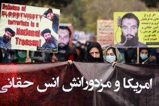 Talibã liberta reféns ocidentais em troca de prisioneiros