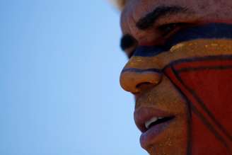 Indígena da tribo Tupinambá protesta por reserva indígena em frente ao STF
16/10/2019
REUTERS/Adriano Machado