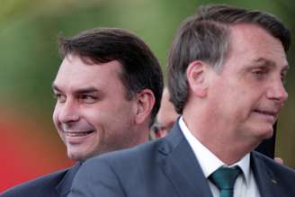 Senador Flavio Bolsonaro e presidente Jair Bolsonaro
21/11/2019
REUTERS/Ueslei Marcelino