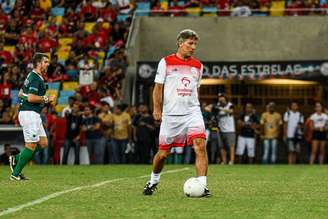 Renato Gaúcho, em ação durante o Jogo das Estrelas, no Maracanã