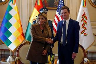 Subsecretário de Estado para Assuntos Políticos dos EUA, David Hale, se reúne com a presidente interina da Bolívia, Jeanine Añez, em La Paz
23/01/2020
REUTERS/David Mercado