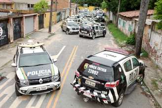 Viaturas da Polícia Militar do Ceará em frente a batalhão durante greve de policiais em Fortaleza
21/02/2020 REUTERS/Lucas Moura