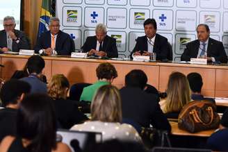 Ministério da Saúde se pronuncia após confirmação de primeiro caso do novo coronavírus no Brasil.