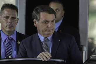 Primeiro pedido de impeachment de Bolsonaro chega à Câmara