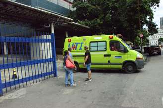 Pacientes idosos e menores de 12 anos internados não estão recebendo visitas em hospitais do Rio devido a casos de coronavírus