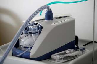 Modelo de respirador usado em pacientes de Covid-19
20/03/2020
REUTERS/Stephane Mahe/File Photo