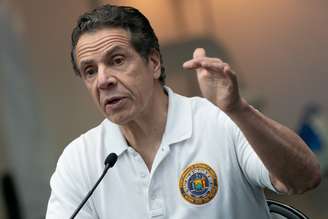 Governador de Nova York, Andrew Cuomo, durante entrevista coletiva
27/03/2020 REUTERS/Jeenah Moon
