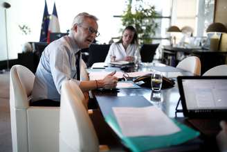 Ministro das Finanças da França, Bruno Le Maire, durante conferência com jornalistas em Paris 
14/04/2020
REUTERS/Benoit Tessier
