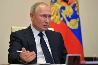 Presidente da Rússia, Vladimir Putin, preside reunião por videoconferência nos arredores de Moscou
15/04/2020 Sputnik/Alexei Druzhinin/Kremlin via REUTERS