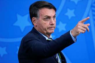 Bolsonaro no Planalto 16/4/2020 REUTERS/Adriano Machado