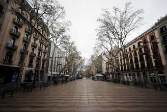 Ramblas vazias em Barcelona, Espanha, em meio à pandemia de coronavírus 
16/03/2020
REUTERS/Nacho Doce