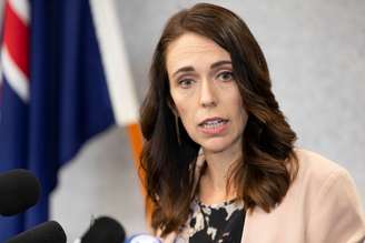 Premiê da Nova Zelândia, Jacinda Ardern, durante entrevista coletiva em Christchurch
13/03/2020 REUTERS/Martin Hunter