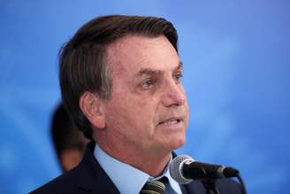 Bolsonaro fala a jornalistas em Brasília
 23/3/2020 REUTERS/Ueslei Marcelino
