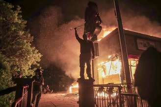 Protestos contra agentes foram registrados em várias partes do país