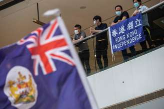 Reino Unido pode facilitar acesso a passaporte britânico e à processo de cidadania para 300 mil cidadãos de Hong Kong