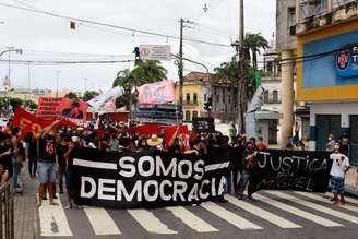 PE - Ato pró-democracia no Recife