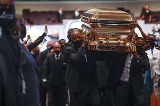 Último dia de funeral de George Floyd foi marcado por discursos políticos e despedidas da família