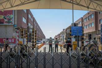 Mercado de alimentos na capital chinesa foi fechado para ser desinfetado