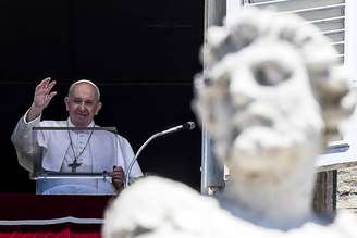 Papa Francisco doou mais 35 respiradores para diversos países em dificuldades