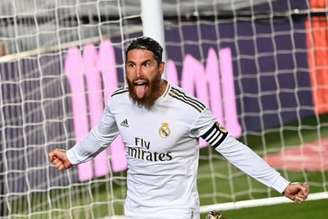 Sergio Ramos marcou e manteve o 100% de aproveitamento para o Real Madrid na volta (Foto: GABRIEL BOUYS / AFP)