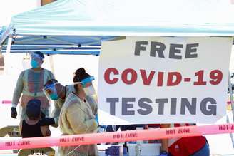 Local de testes gratuitos para Covid-19 em Denver, Colorado
20/06/2020
REUTERS/Kevin Mohatt