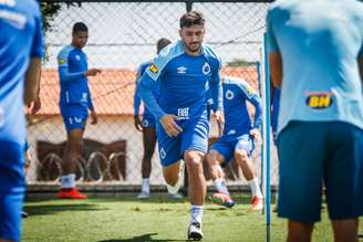 Robinho foi dispensado pela Raposa em junho, mas ainda não havia conseguido a rescisão do seu contrato-(Vinnicius Silva/Cruzeiro)
