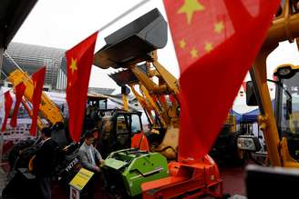Bandeiras chinesas em feira de importação e exportação em Guangzhou
16/04/2018 REUTERS/Tyrone Siu