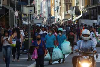 Rua comercial em São Paulo
19/06/2020
REUTERS/Amanda Perobelli