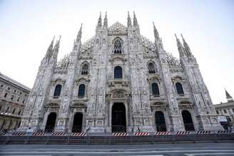 Fachada da Catedral de Milão, no norte da Itália