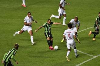 Rodolfo foi o herói da noite no Horto ao marcar o gol da classificação no último lance do jogo-(Mourão Panda/América-MG)