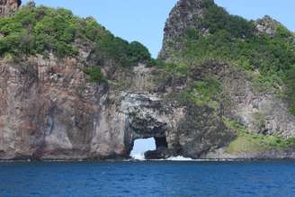 Fernando de Noronha aposta na imunidade de turistas contra Covid-19