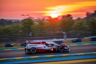 O Toyota #8 amanheceu na liderança e venceu em Le Mans 