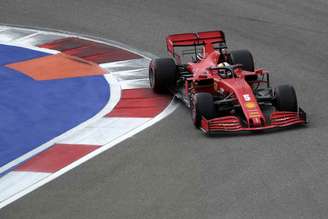 Vettel larga apenas em 15º no GP da Rússia 