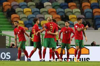 Jogadores de Portugal comemoram gol marcado contra Suécia pela Liga das Nações
14/10/2020 REUTERS/Pedro Nunes