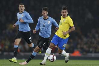 Último confronto estre as seleções acabou com vitória do Brasil por 1 a 0, em 2018 (Foto:AFP)
