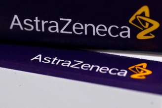 Logos da AstraZeneca em farmácia em Londres
28/04/2014 REUTERS/Stefan Wermuth