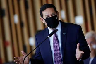 Vice-presidente Hamilton Mourão durante cerimônia no Palácio Itamaraty em Brasília
15/07/2020 REUTERS/Adriano Machado