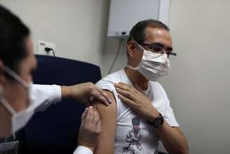 Voluntário participa dos testes com a CoronaVac, em São Paulo
03/07/2020
REUTERS/Amanda Perobelli